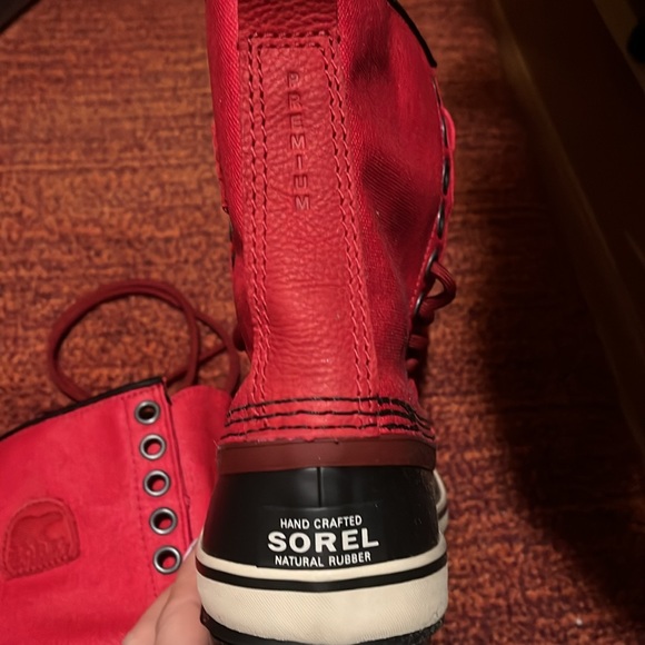 Sorel waterproof boot - Picture 3 of 4